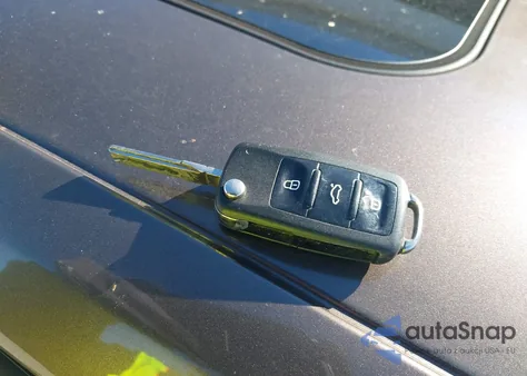 2011 Volkswagen Jetta 2.5L Se z USA, uszkodzony, nr VIN 3VWDZ7AJ1BM398663